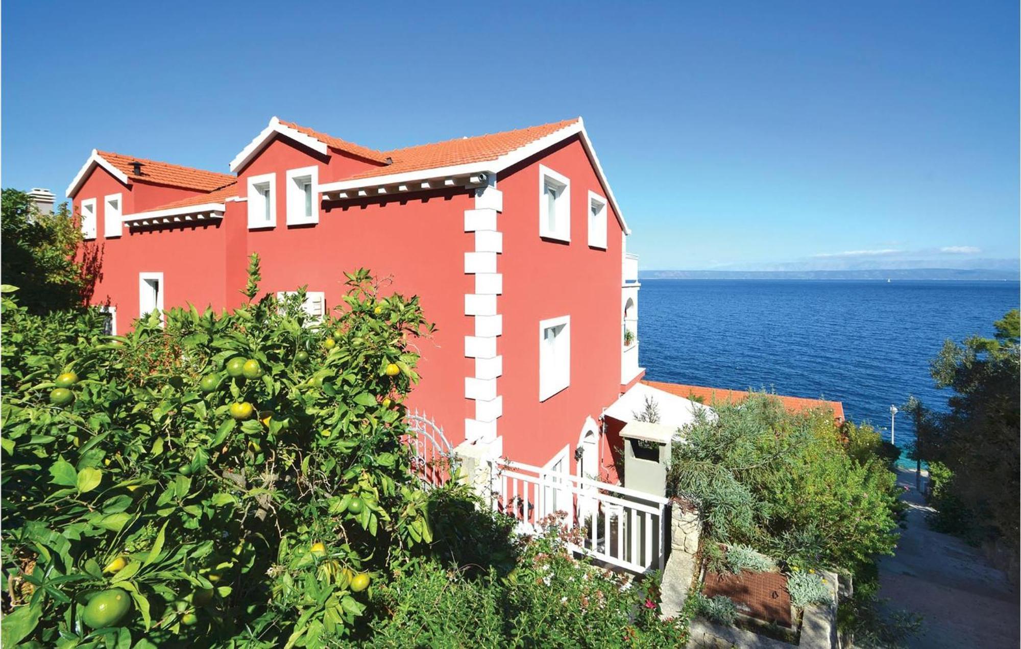 Cozy Apartment In Prigradica With House Sea View מראה חיצוני תמונה