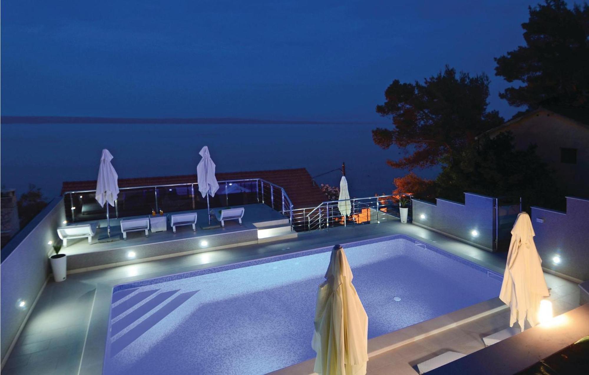 Cozy Apartment In Prigradica With House Sea View מראה חיצוני תמונה