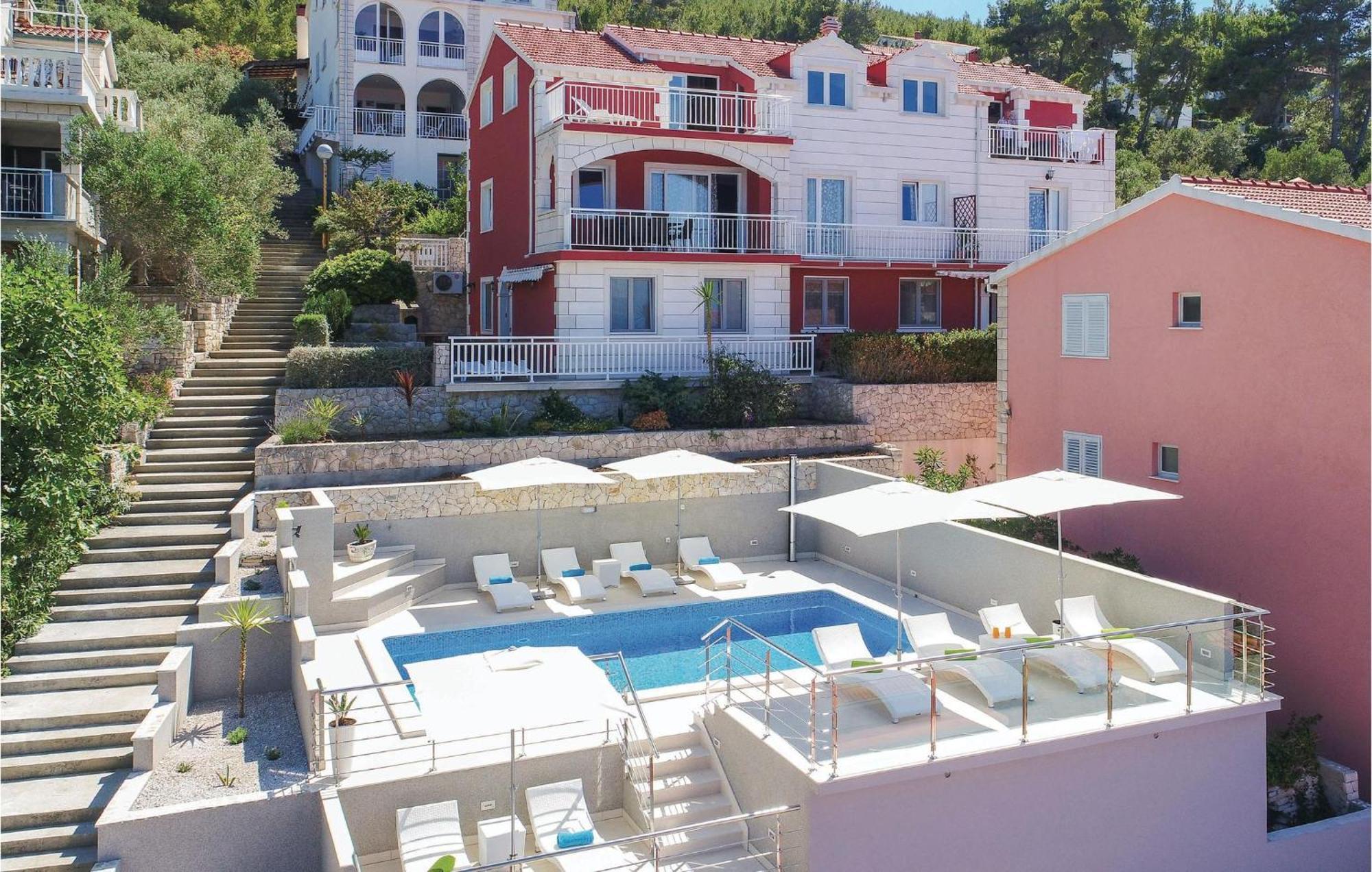 Cozy Apartment In Prigradica With House Sea View מראה חיצוני תמונה