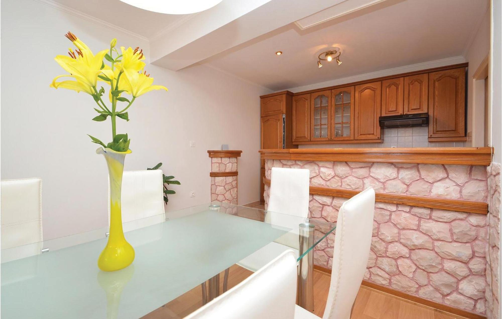 Cozy Apartment In Prigradica With House Sea View מראה חיצוני תמונה